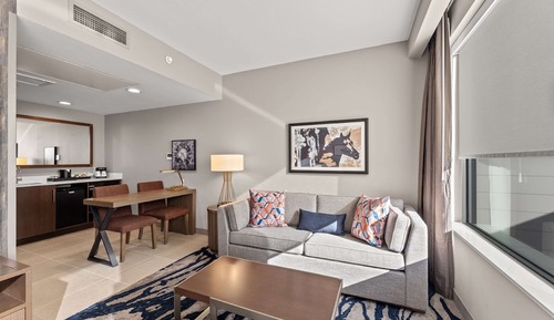 Suite, 1 King Bed