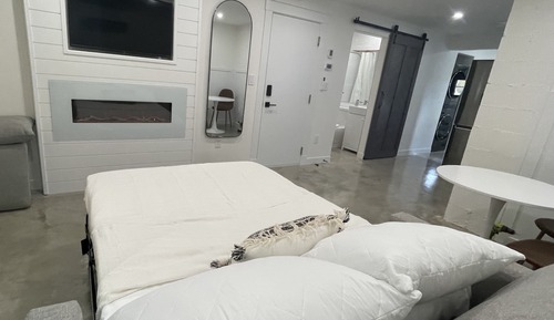 Executive Studio Suite, 1 Queen Bed with Sofa bed, Kitchen