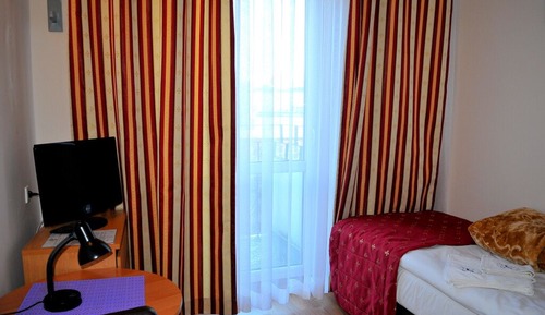 Standard Single Room