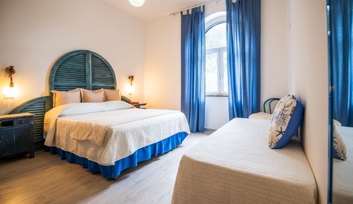 Classic Quadruple Room