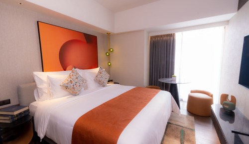 Studio Deluxe (Queen Bed OR Twin Bed)
