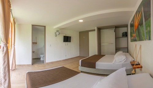 Triple Room