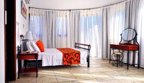 Villa, 5 Bedrooms, Smoking, Balcony
