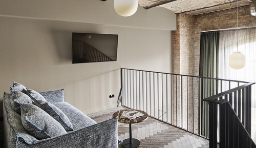 Room, City View (Maisonette)