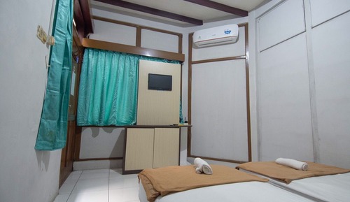 Economy Twin Room