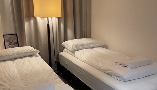 Basic Twin Room, Shared Bathroom