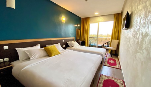 Panoramic Triple Room, Terrace