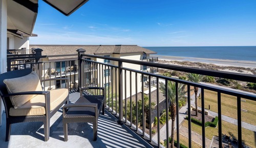 Room, 1 King Bed with Sofa bed, Balcony, Partial Ocean View