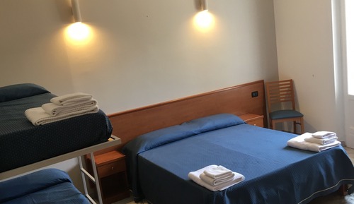 Superior Double or Twin Room, Courtyard View, Mountainside
