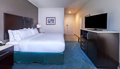 Standard Room, 1 King Bed
