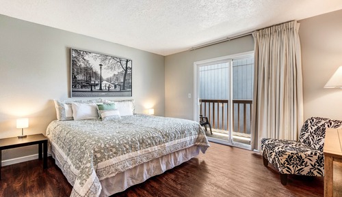 Premier Suite, 1 King Bed, Kitchen