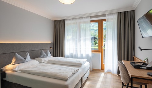 Classic Double Room