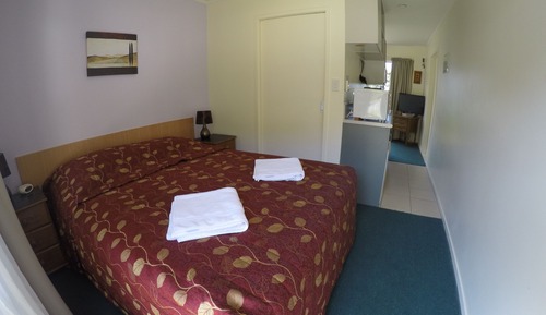 Basic Double Room, 1 Queen Bed, Kitchen, Mountainside