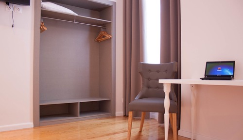 Classic Suite (Studio)
