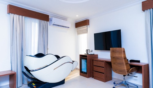 Junior Studio Suite