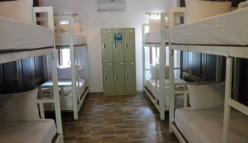 Dormitory Room Mixed