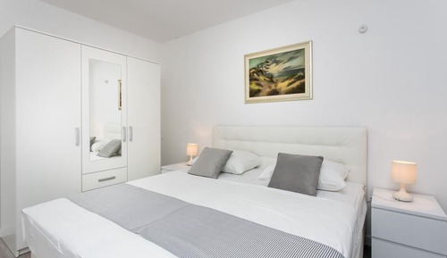 Apartment (Two Bedroom Apartment with Balcony)