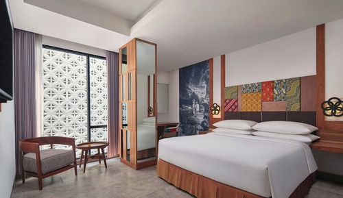 Superior Room, 1 King Bed (Free Scheduled Airport Shuttle)
