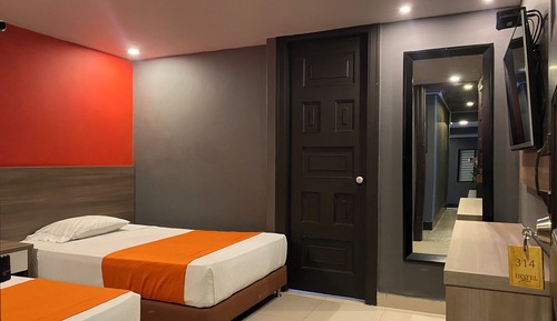 Standard Twin Room