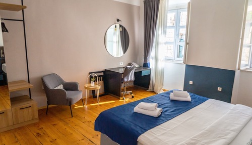 Comfort Double Room, Private Bathroom, City View