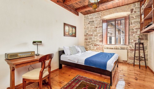 Signature Apartment
