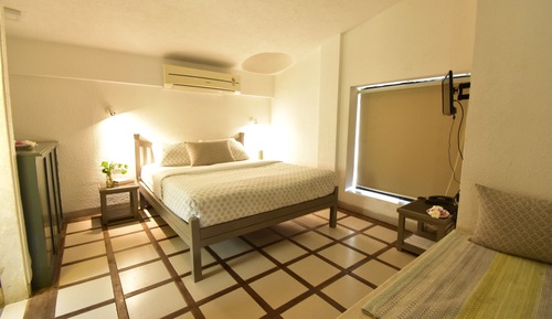 Compact Room