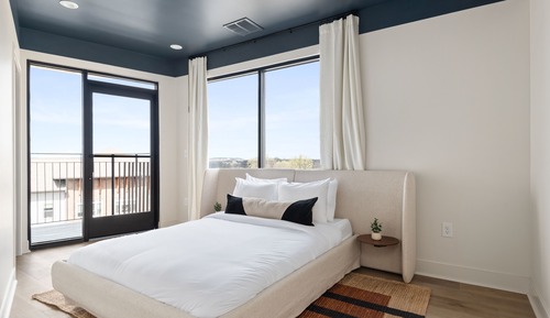 Penthouse, 2.5 bath