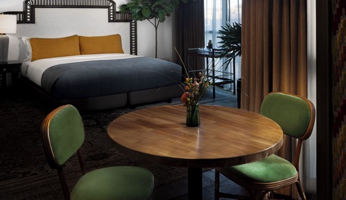 Superior Suite, 1 King Bed (Park Suite ADA)