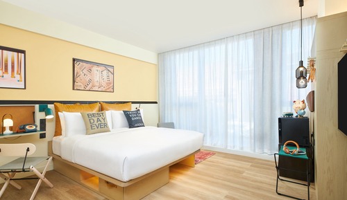 Premium Room, 1 King Bed