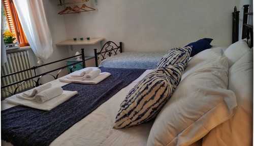 Basic Room, 1 Bedroom, Shared Bathroom, Garden View