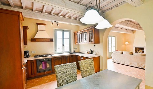 Apartment, Smoking