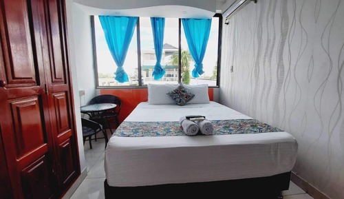 Economy Room