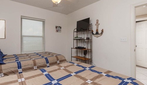 Condo, 3 Bedrooms