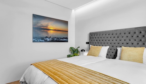Junior Penthouse