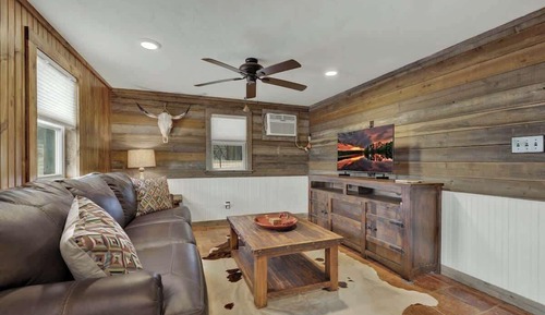 Cabin, 1 Queen Bed with Sofa bed, Patio (196 Hermit Hill Rd)