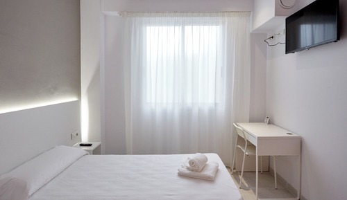 Basic Room (Economic)