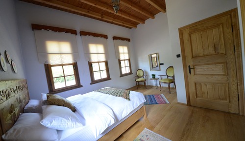 Comfort Room, 1 Queen Bed