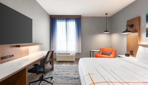 Studio Suite, 1 King Bed, Non Smoking (Pet-Friendly)