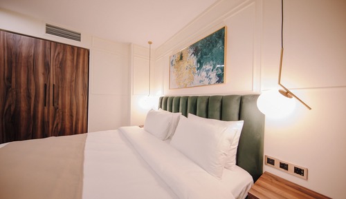 Standard Room, 1 King Bed