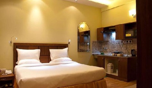 Superior Deluxe King Suite