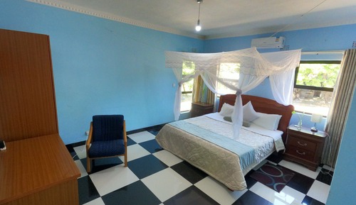 Luxury Room, Partial Lake View