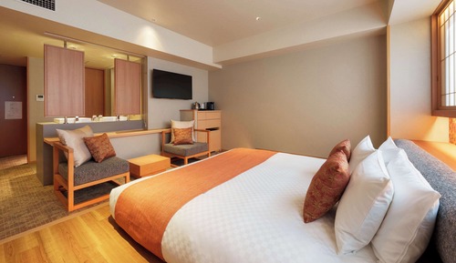 Deluxe Room, 1 King Bed, Non Smoking, Bathtub