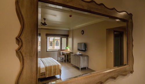 Executive Room, Courtyard View