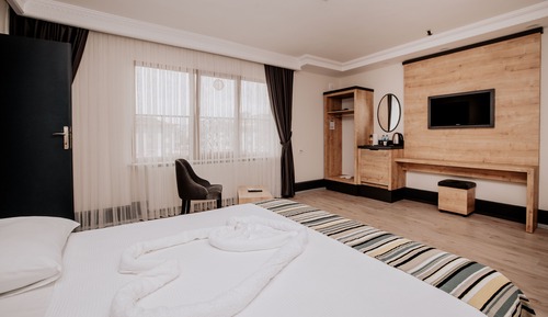 Elite Suite