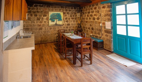 Luxury Suite, Garden View
