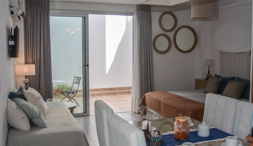 Deluxe Apartment