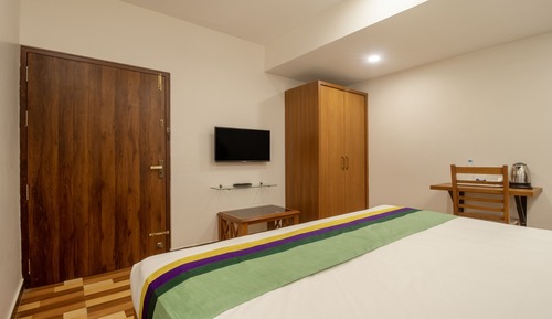 Economy Room