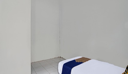 Economy Single Room