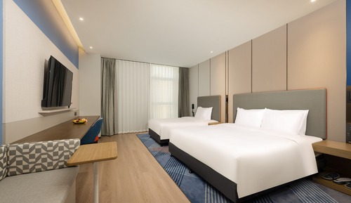 Standard Room, 1 King Bed