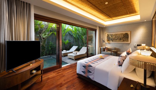 Suite With Pool (with Daily Afternoon Tea)